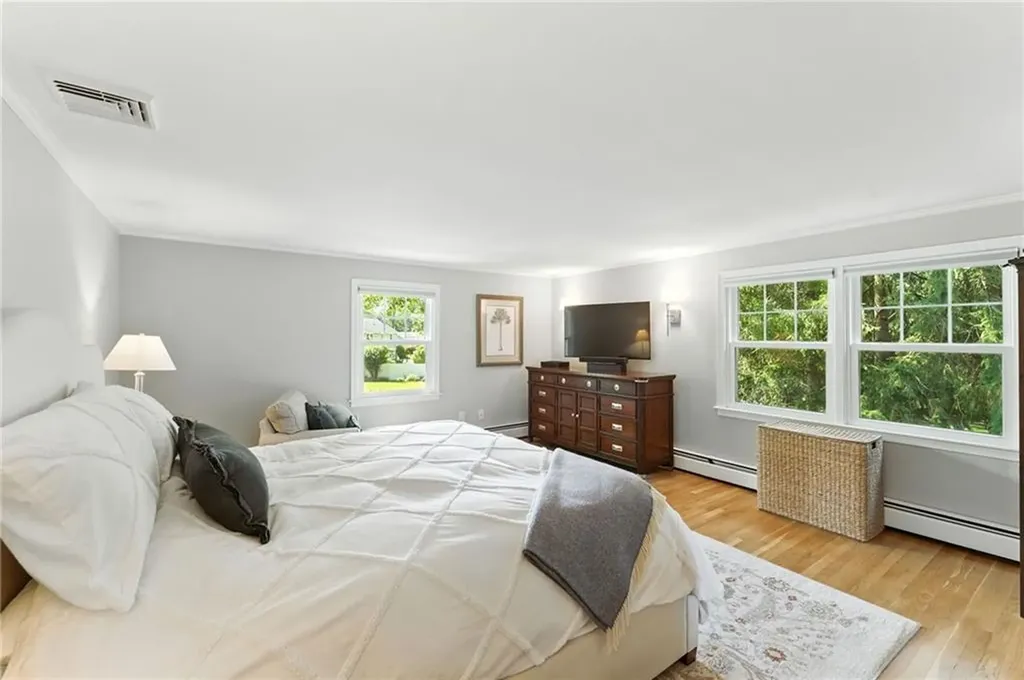 121 Hedgerow Drive Warwick RI 02886