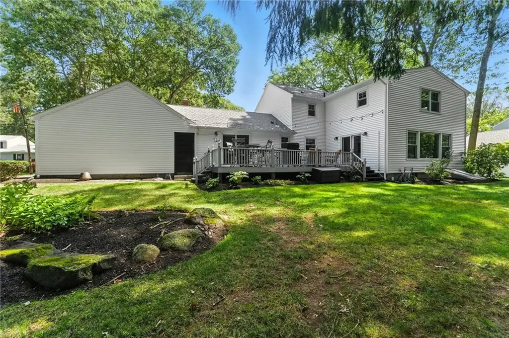 121 Hedgerow Drive Warwick RI 02886