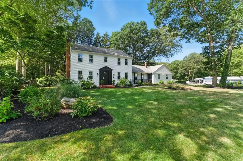 121 Hedgerow Drive Warwick RI 02886
