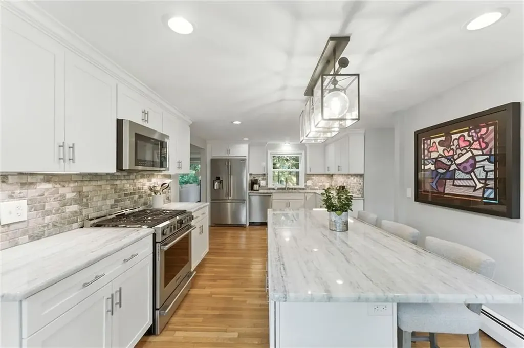 121 Hedgerow Drive Warwick RI 02886