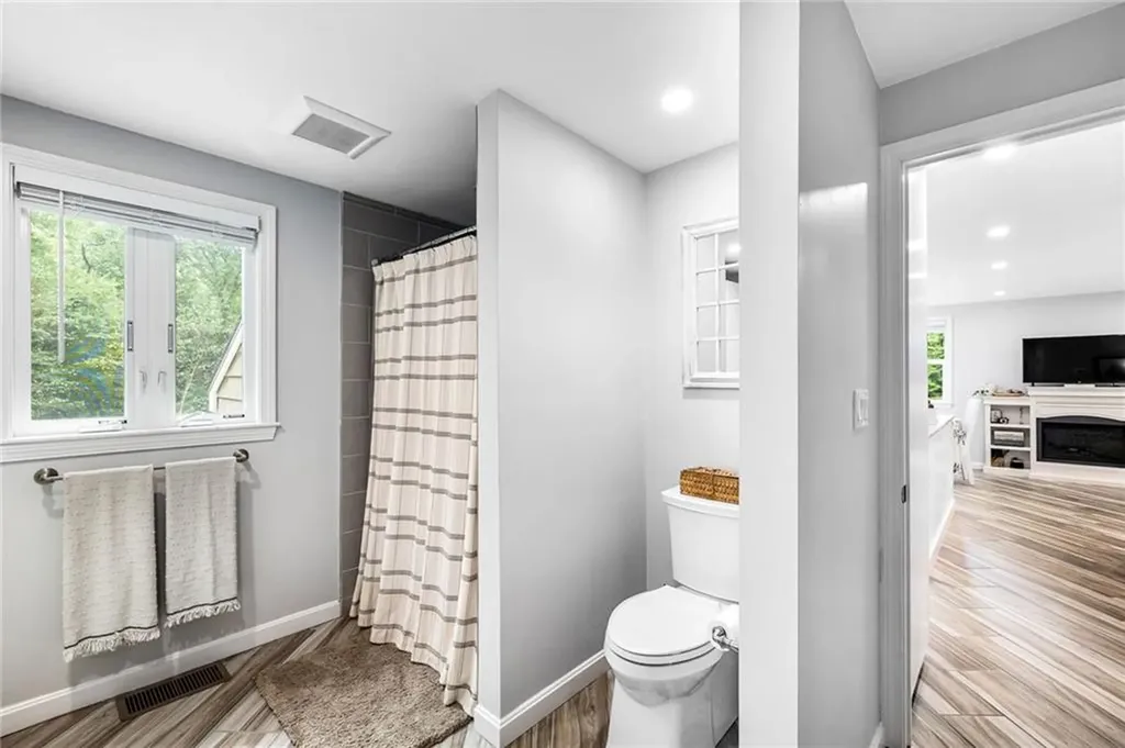 93 A Burdickville Road Charlestown RI 02813
