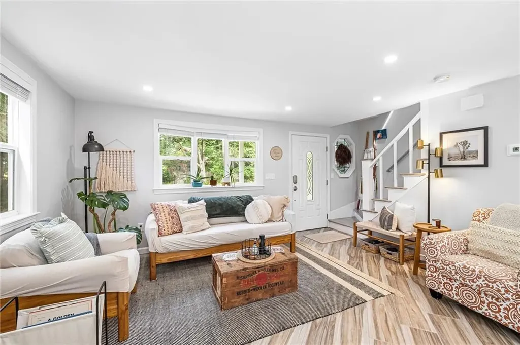 93 A Burdickville Road Charlestown RI 02813