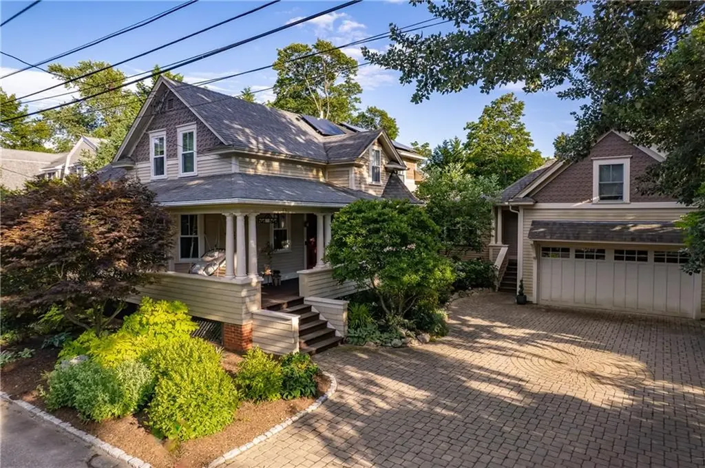 20 Short Road Barrington RI 02806