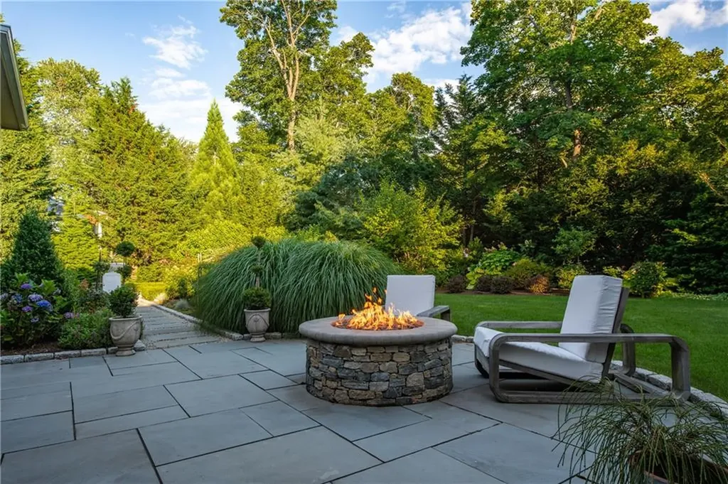 20 Short Road Barrington RI 02806