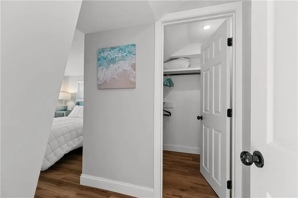46 Cottage Avenue Portsmouth RI 02871