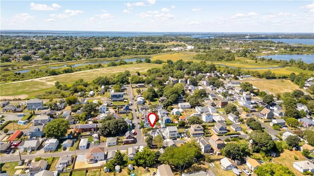 46 Cottage Avenue Portsmouth RI 02871