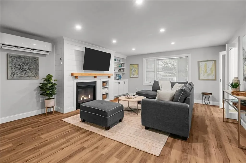46 Cottage Avenue Portsmouth RI 02871