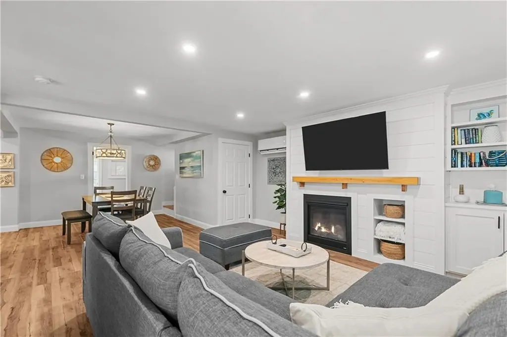 46 Cottage Avenue Portsmouth RI 02871