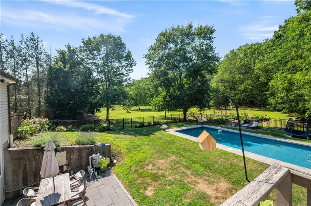 32 Old Reservoir Road Cumberland RI 02864