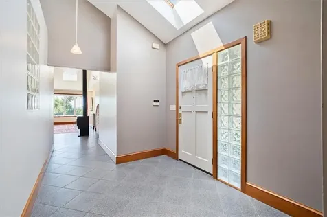 26 Westwood Drive Portsmouth RI 02871