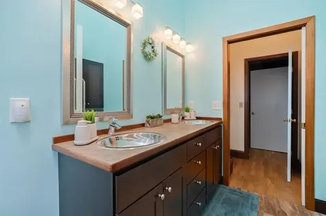 26 Westwood Drive Portsmouth RI 02871