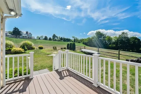 26 Westwood Drive Portsmouth RI 02871