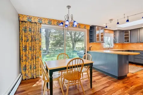 26 Westwood Drive Portsmouth RI 02871