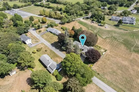 26 Westwood Drive Portsmouth RI 02871