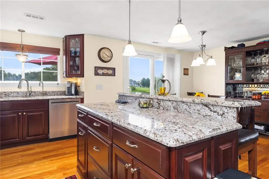 24 Pond Court North Providence RI 02904