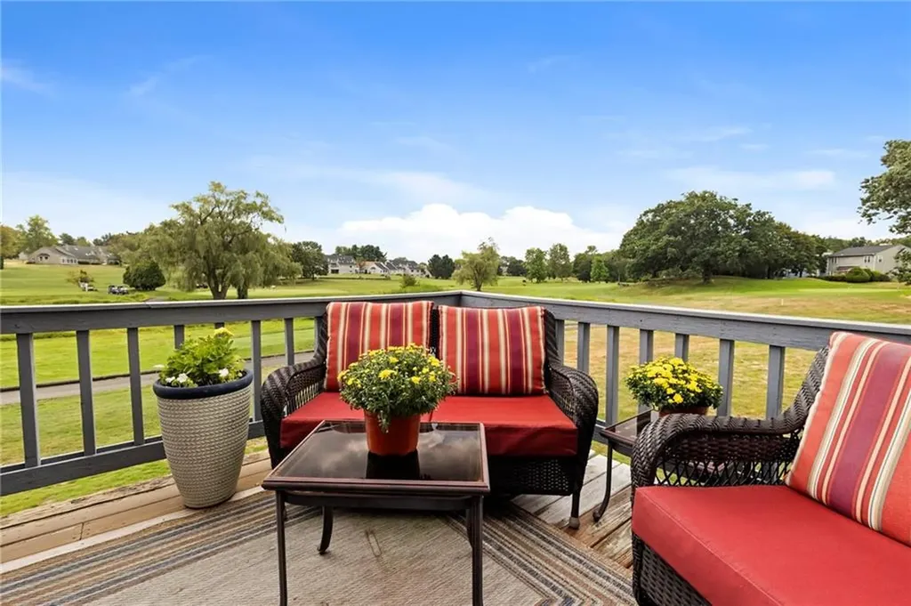 24 Pond Court North Providence RI 02904