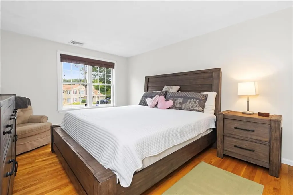 24 Pond Court North Providence RI 02904