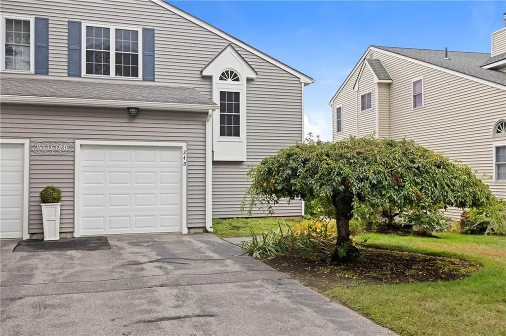 24 Pond Court North Providence RI 02904