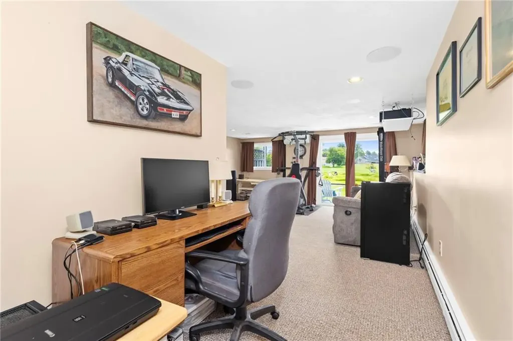 24 Pond Court North Providence RI 02904