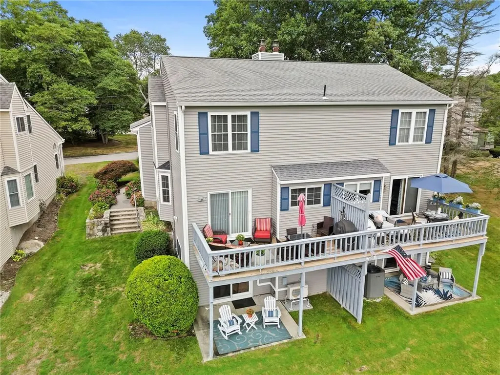 24 Pond Court North Providence RI 02904