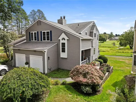 24 Pond Court North Providence RI 02904