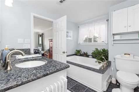 24 Pond Court North Providence RI 02904