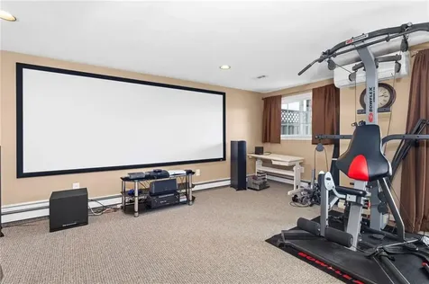 24 Pond Court North Providence RI 02904