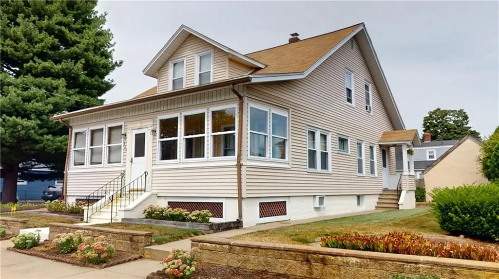304 Hughes Avenue Pawtucket RI 02861