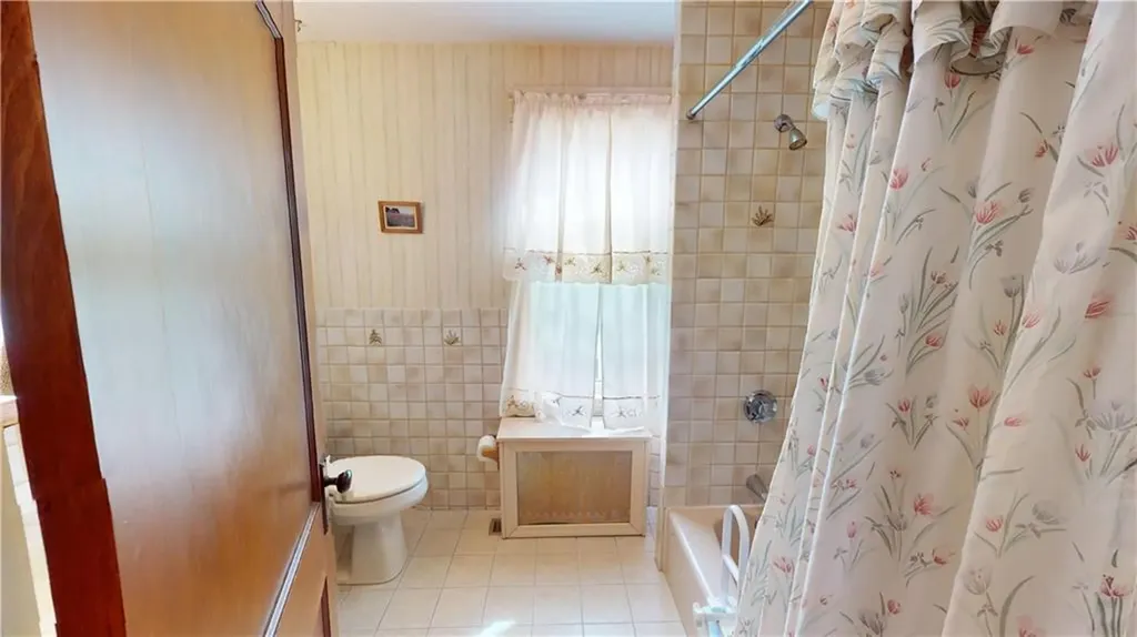 304 Hughes Avenue Pawtucket RI 02861
