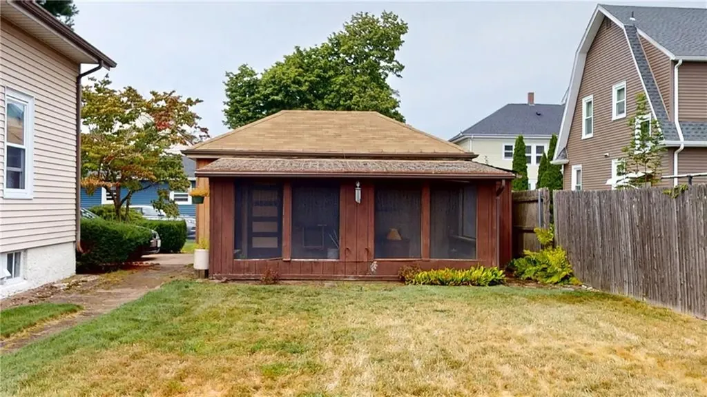 304 Hughes Avenue Pawtucket RI 02861