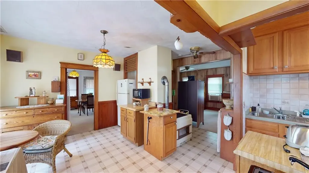 304 Hughes Avenue Pawtucket RI 02861