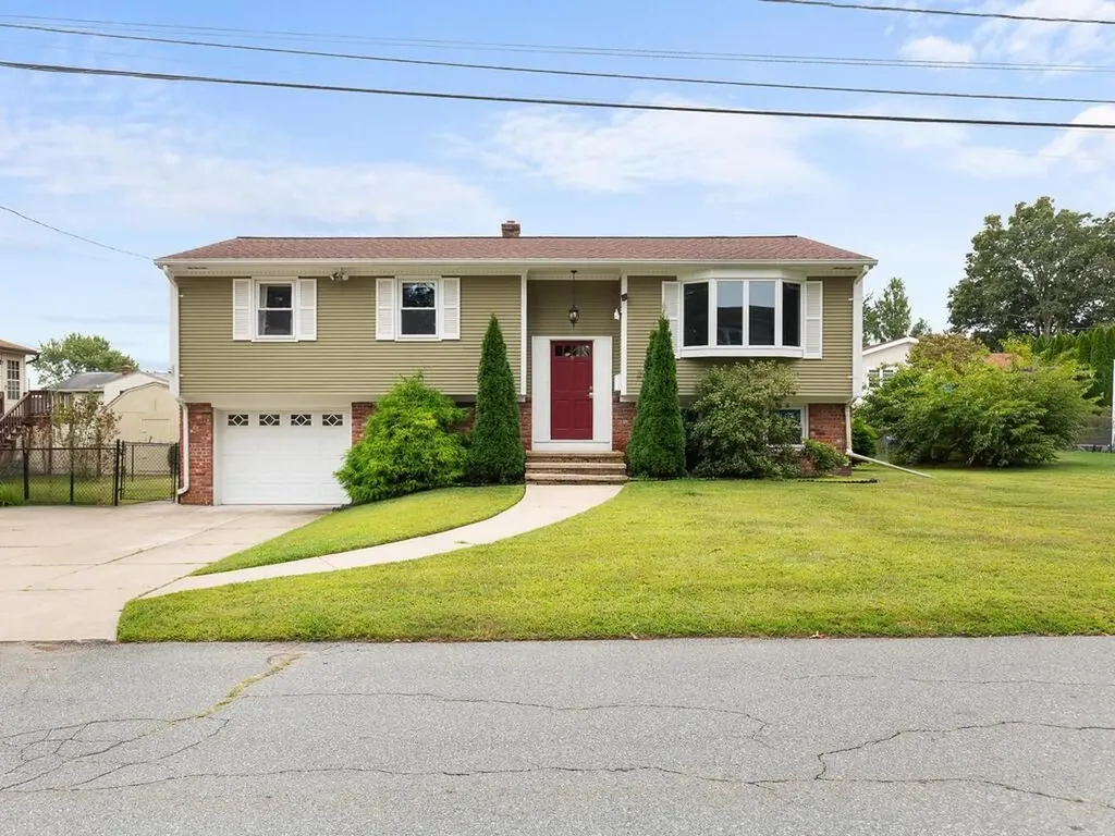 21 Albany Street North Providence RI 02904