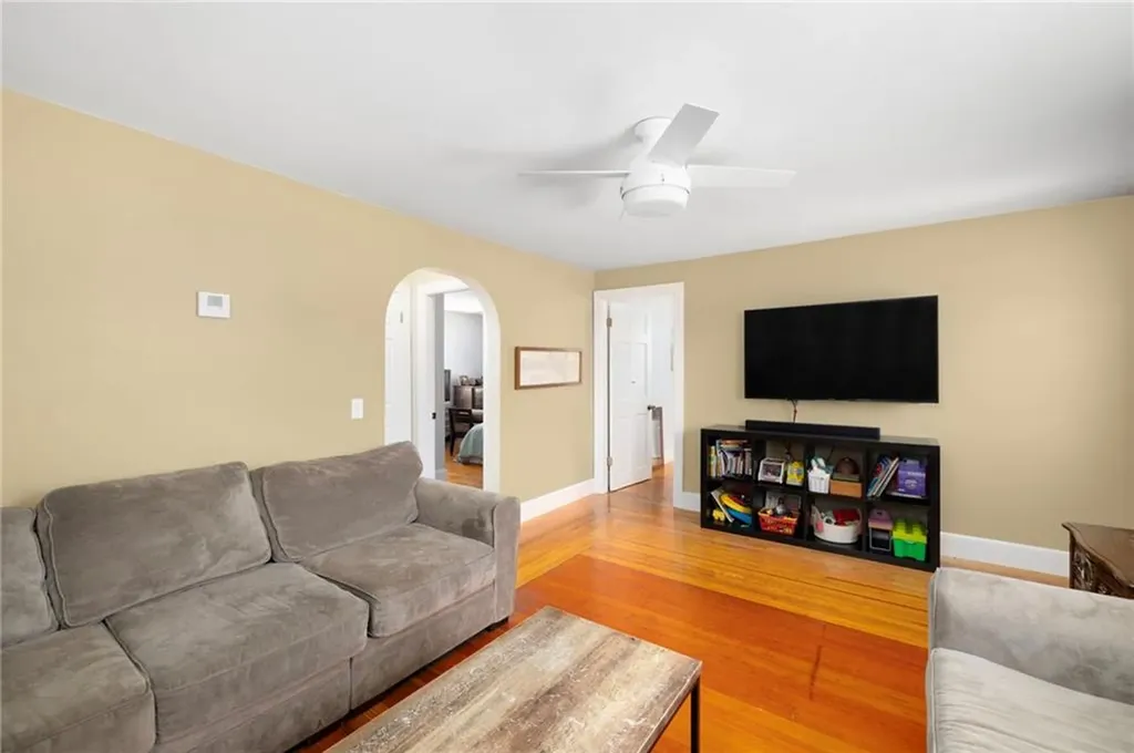 222 Old County Road Smithfield RI 02917
