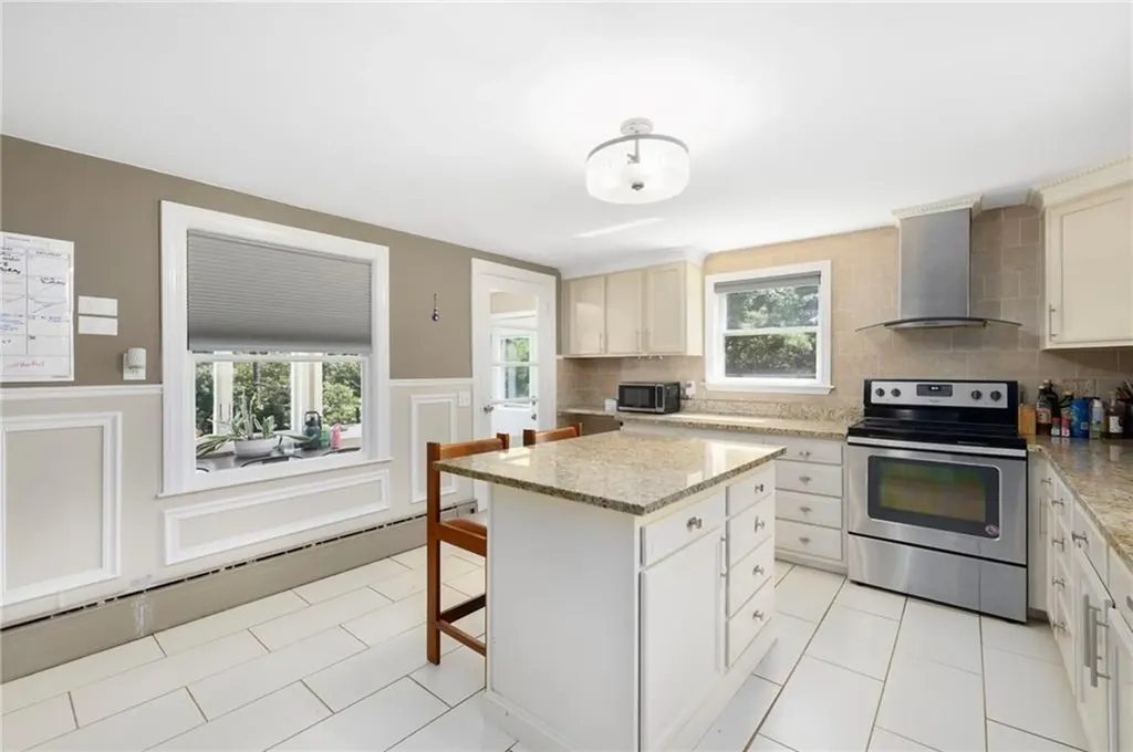 222 Old County Road Smithfield RI 02917