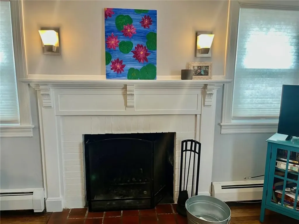 17 Maplewood Drive Pawtucket RI 02861