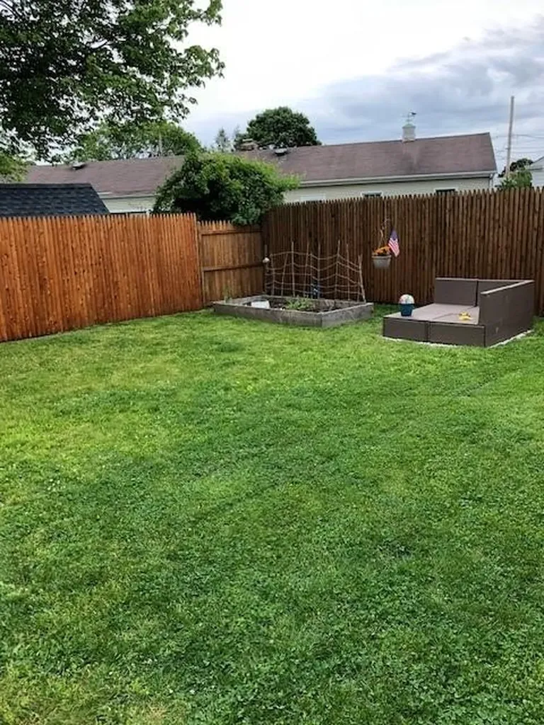 17 Maplewood Drive Pawtucket RI 02861