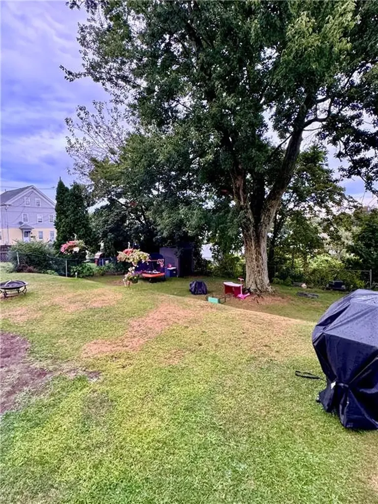 53 King Philip Street Providence RI 02909