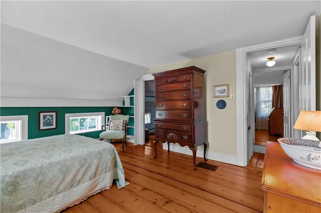 66 Power Street Portsmouth RI 02871