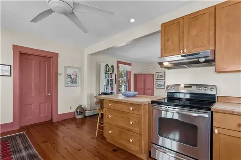 66 Power Street Portsmouth RI 02871