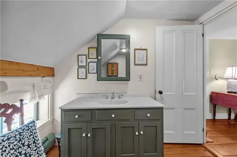 66 Power Street Portsmouth RI 02871