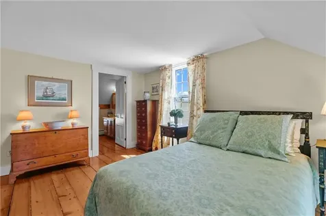 66 Power Street Portsmouth RI 02871