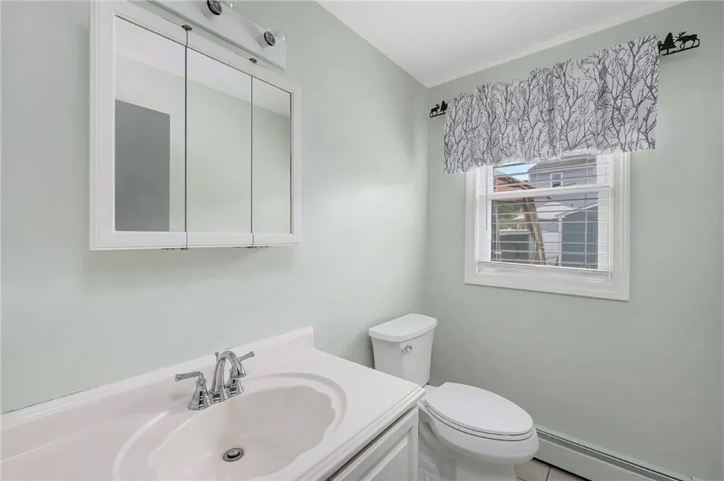 7 Belvedere Drive Bristol RI 02809