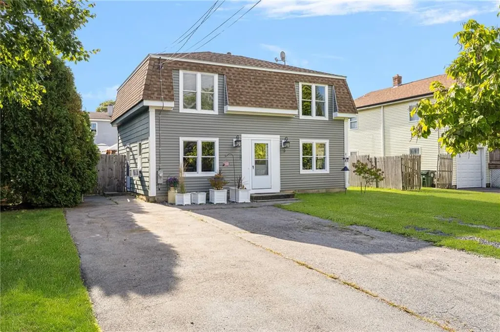 7 Belvedere Drive Bristol RI 02809