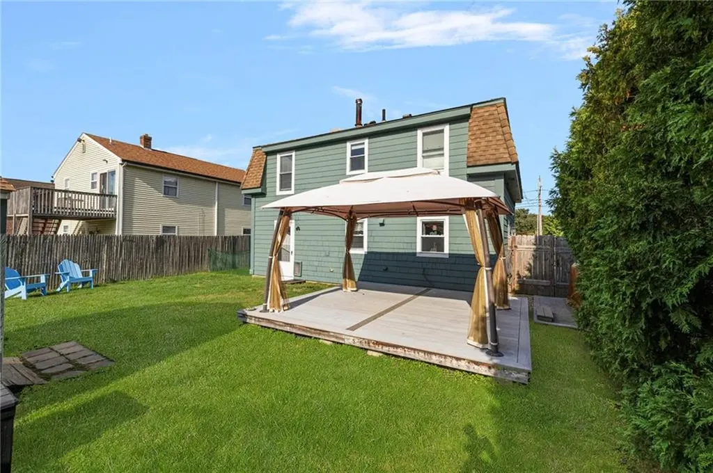 7 Belvedere Drive Bristol RI 02809