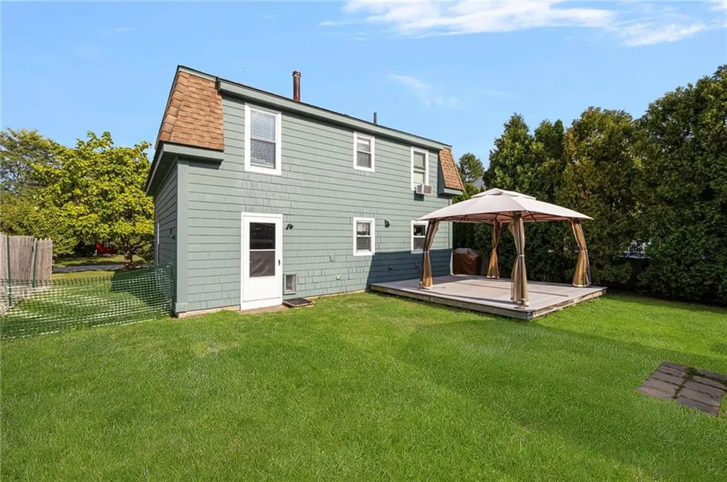 7 Belvedere Drive Bristol RI 02809