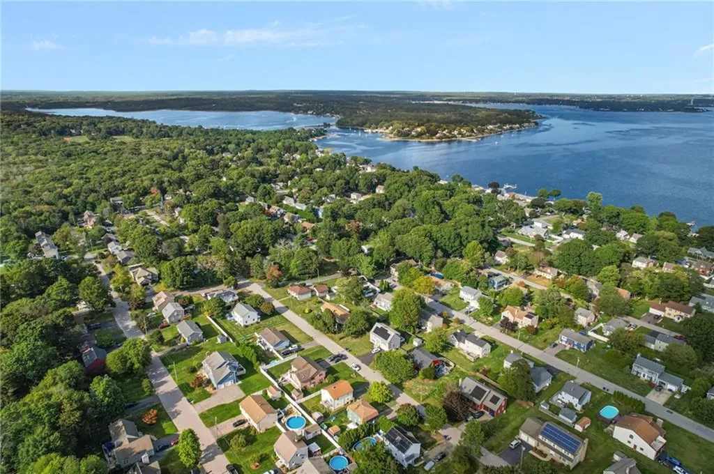 7 Belvedere Drive Bristol RI 02809