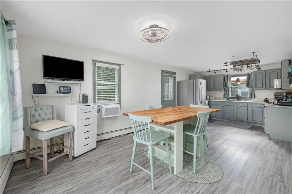 7 Belvedere Drive Bristol RI 02809