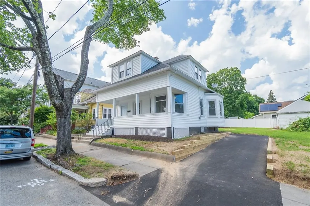 71 Wabun Avenue Providence RI 02908