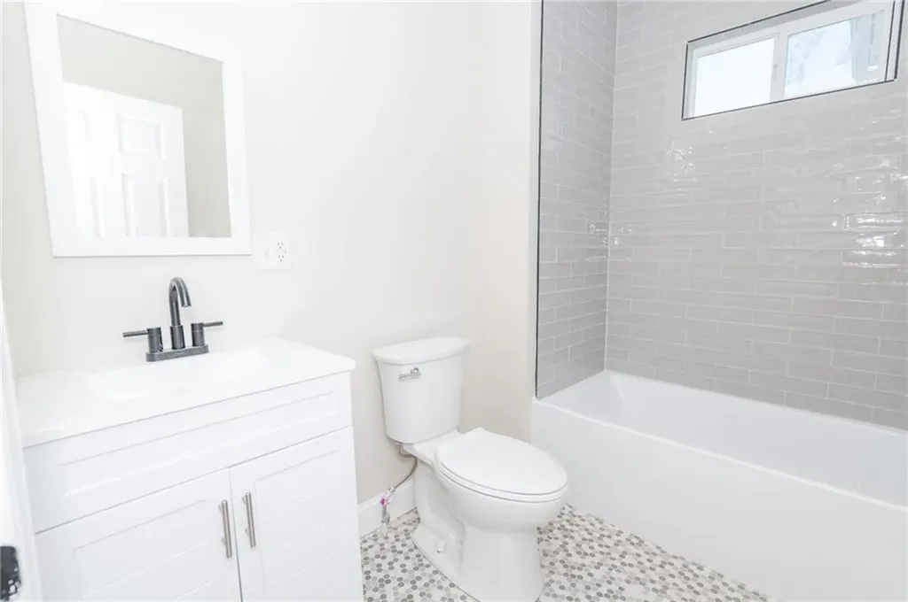 71 Wabun Avenue Providence RI 02908