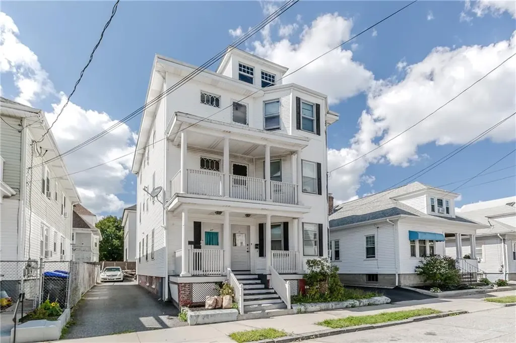 35 Humes Street Providence RI 02907